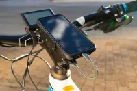 raze-cat Handyhalterung fürs Fahrrad mit Akkufach | POWER MOUNT max